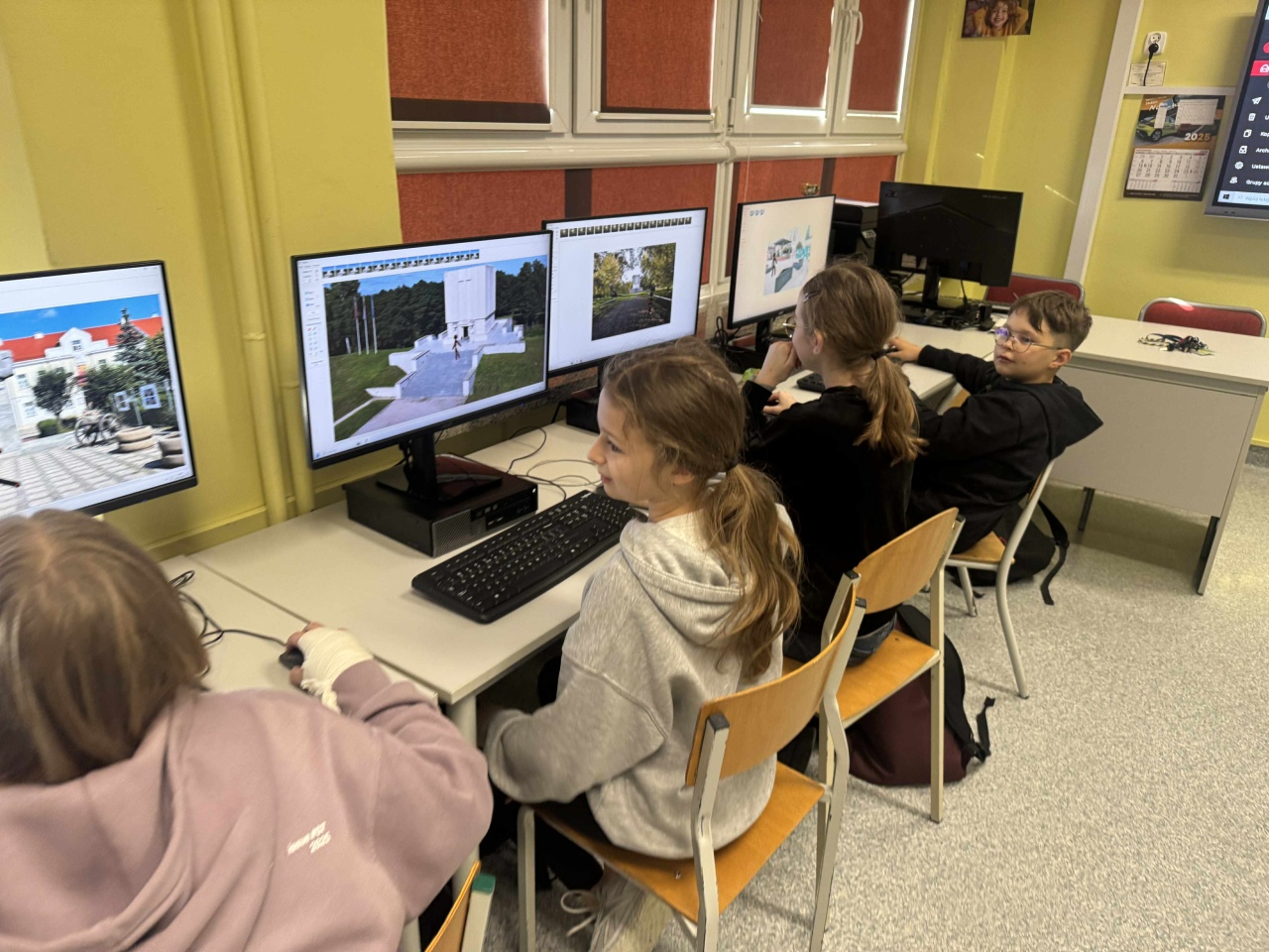 „Dziesiątka” w ruchu! AKCJA: Jesienny spacer po Ostrołęce – animujemy nasze miasto! - zdjęcie #32 - eOstroleka.pl
