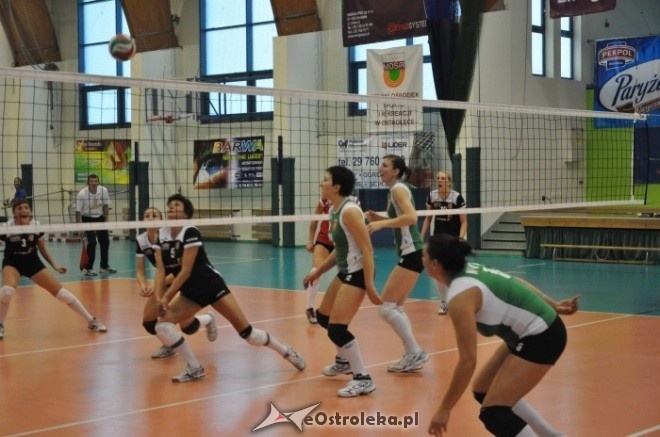 Nike Ostrołęka - UKS Ozorków (29.10.2011) - zdjęcie #4 - eOstroleka.pl