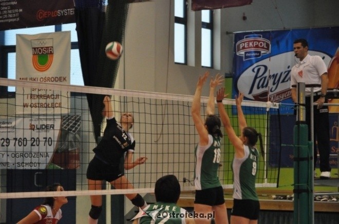 Nike Ostrołęka - UKS Ozorków (29.10.2011) - zdjęcie #3 - eOstroleka.pl