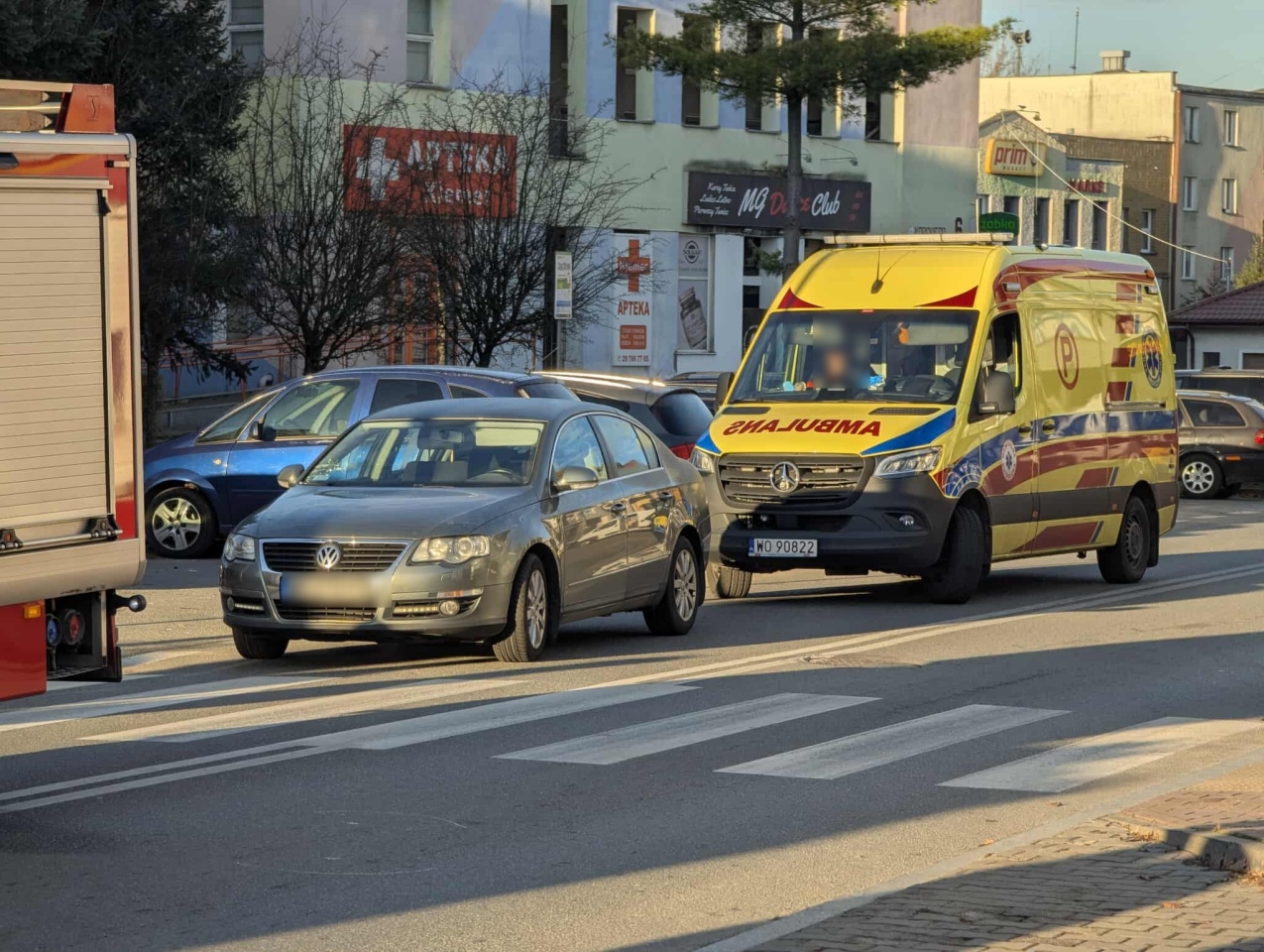 Wypadek na Sikorskiego [6.11.2025] - zdjęcie #8 - eOstroleka.pl