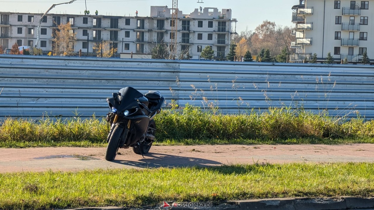 Wypadek na Alei Jana Pawła II w Ostrołęce [06.11.2025] - zdjęcie #12 - eOstroleka.pl