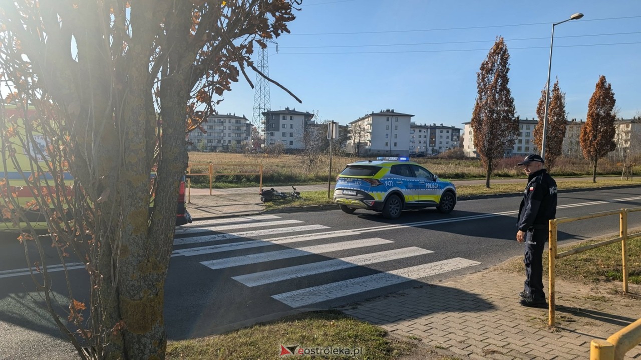 Wypadek na Alei Jana Pawła II w Ostrołęce [06.11.2025] - zdjęcie #8 - eOstroleka.pl