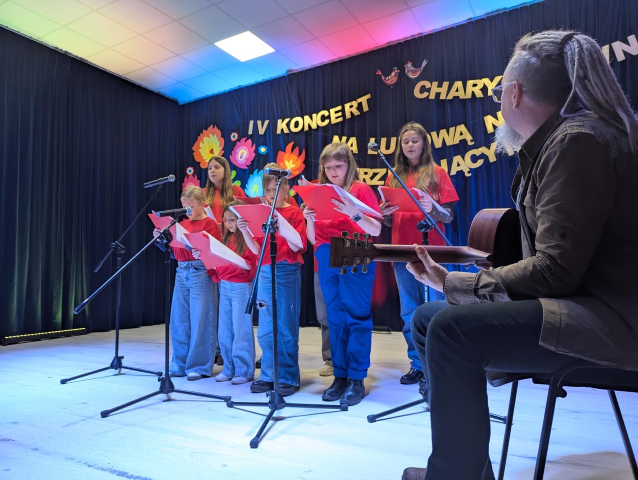 Koncert charytatywny w Goworowie [6.11.2025] - zdjęcie #45 - eOstroleka.pl