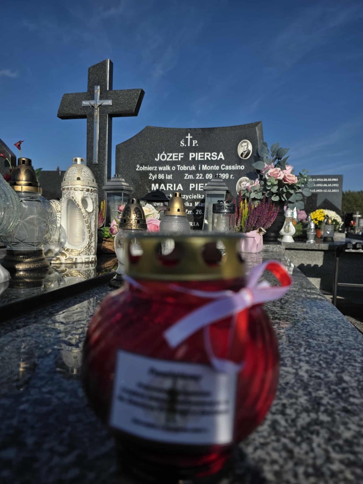 Akcja Płomień Pamięci w SP 4 [07.11.2025] - zdjęcie #7 - eOstroleka.pl