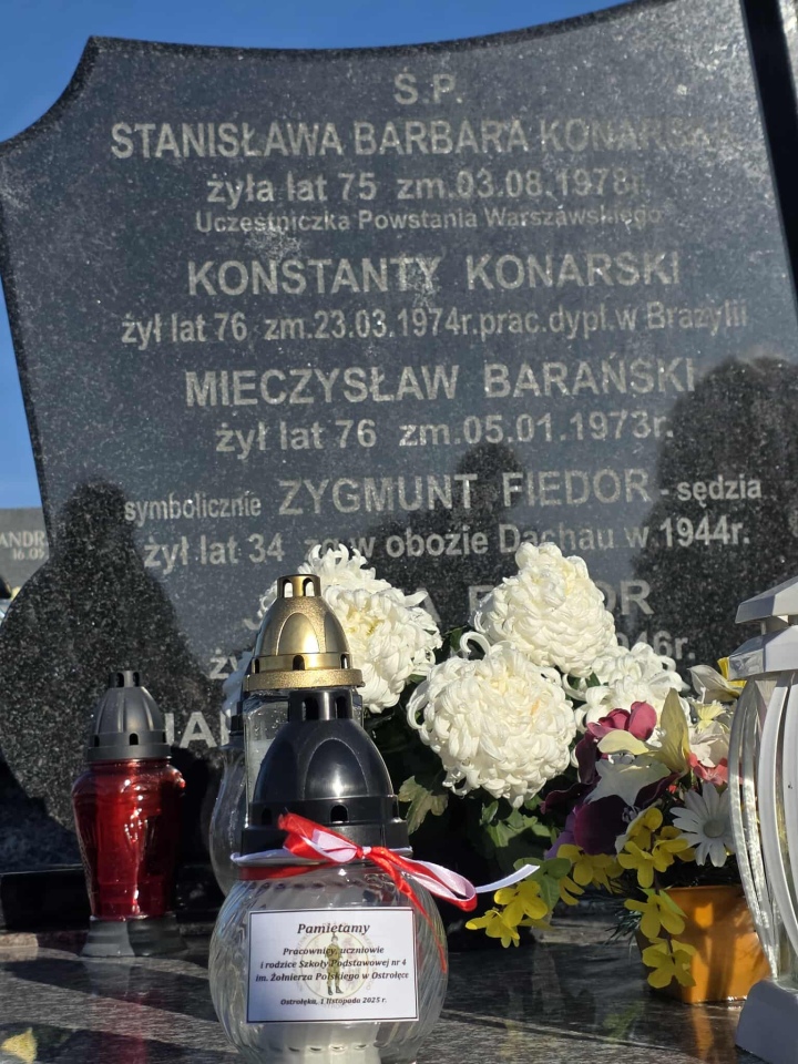 Akcja Płomień Pamięci w SP 4 [07.11.2025] - zdjęcie #6 - eOstroleka.pl