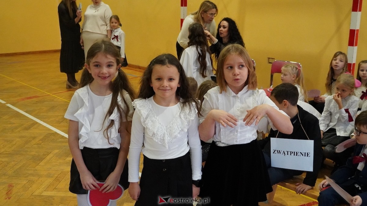 Uroczysty Dzień Patrona w SP nr 6. Święto Orła Białego i... wielka niespodzianka dla uczniów! [7.11.2025] - zdjęcie #157 - eOstroleka.pl