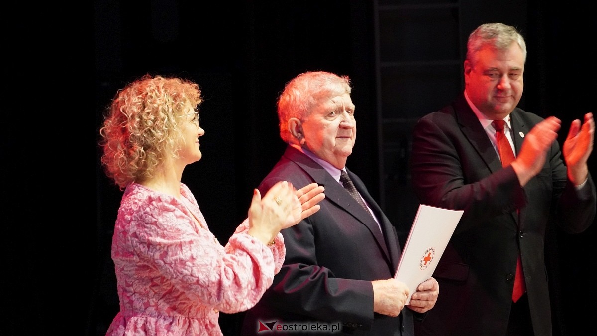 Gala Honorowych Dawców Krwi w Ostrołęce [08.11.2025] - zdjęcie #73 - eOstroleka.pl