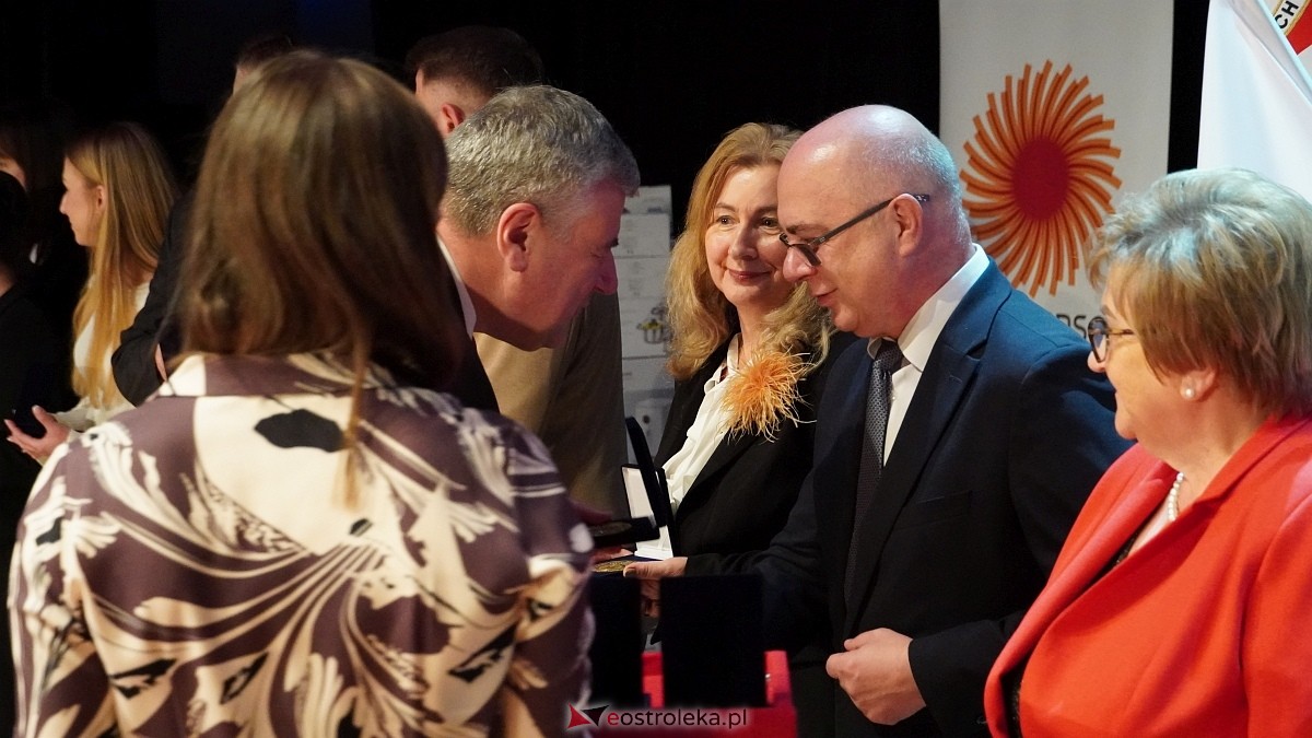 Gala Honorowych Dawców Krwi w Ostrołęce [08.11.2025] - zdjęcie #28 - eOstroleka.pl