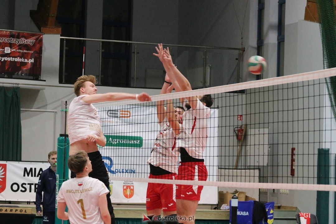 SPS Volley Ostrołęka - Iskra Warszawa [8.11.2025] - zdjęcie #69 - eOstroleka.pl