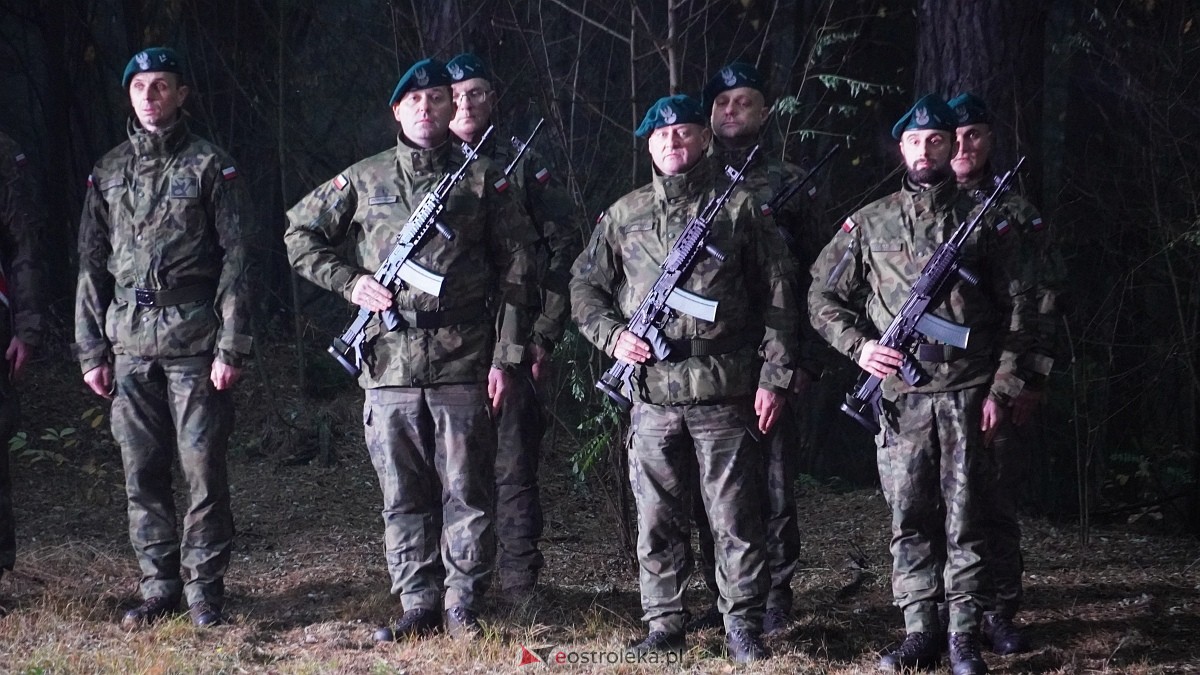 Uroczystość Za Obrońców Ojczyzny w Kamiance [08.11.2025] - zdjęcie #98 - eOstroleka.pl