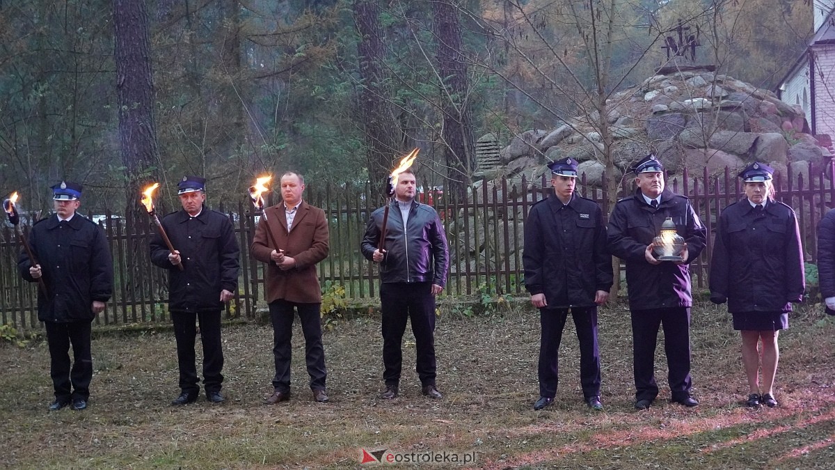 Uroczystość Za Obrońców Ojczyzny w Kamiance [08.11.2025] - zdjęcie #92 - eOstroleka.pl