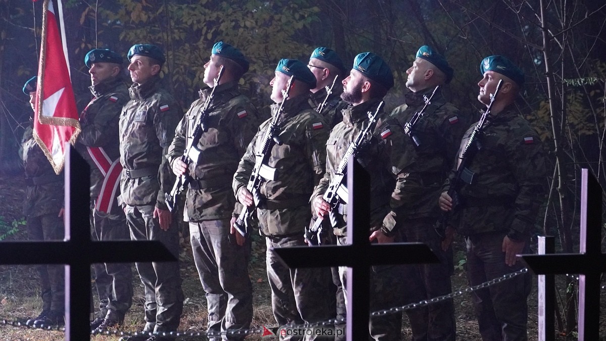 Uroczystość Za Obrońców Ojczyzny w Kamiance [08.11.2025] - zdjęcie #88 - eOstroleka.pl