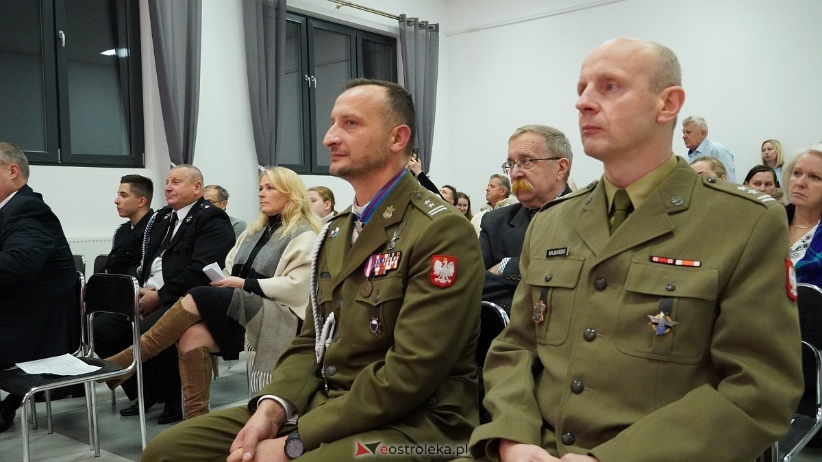 Uroczystość Za Obrońców Ojczyzny w Kamiance [08.11.2025] - zdjęcie #48 - eOstroleka.pl