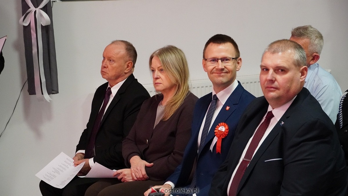 Uroczystość Za Obrońców Ojczyzny w Kamiance [08.11.2025] - zdjęcie #28 - eOstroleka.pl