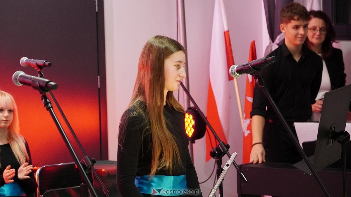 Uroczystość Za Obrońców Ojczyzny w Kamiance [08.11.2025] - zdjęcie #15 - eOstroleka.pl