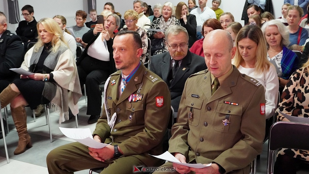 Uroczystość Za Obrońców Ojczyzny w Kamiance [08.11.2025] - zdjęcie #5 - eOstroleka.pl