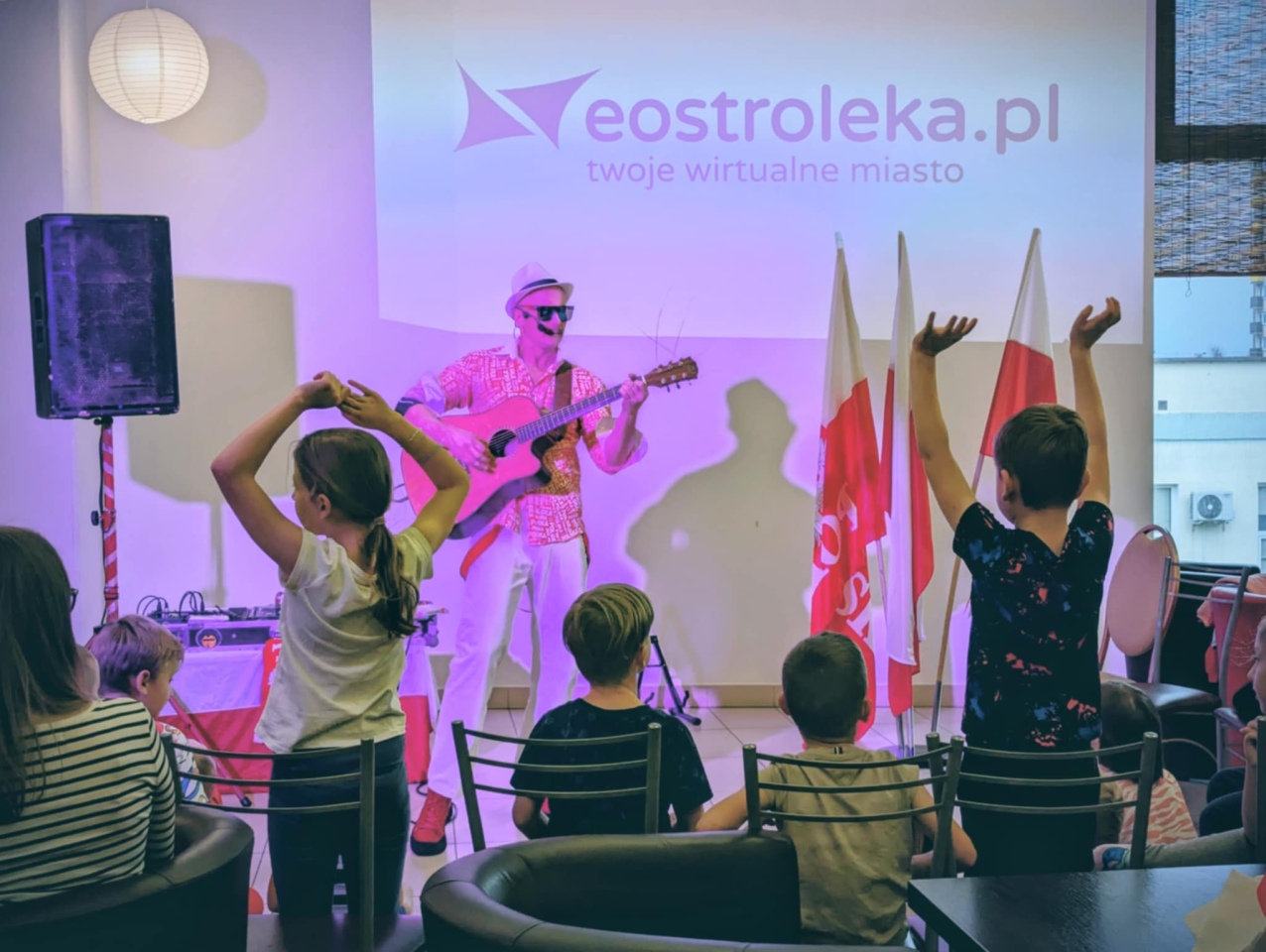 Rodzinny Dzień Niepodległości w Morskiej Krainie [9.11.2025] - zdjęcie #127 - eOstroleka.pl