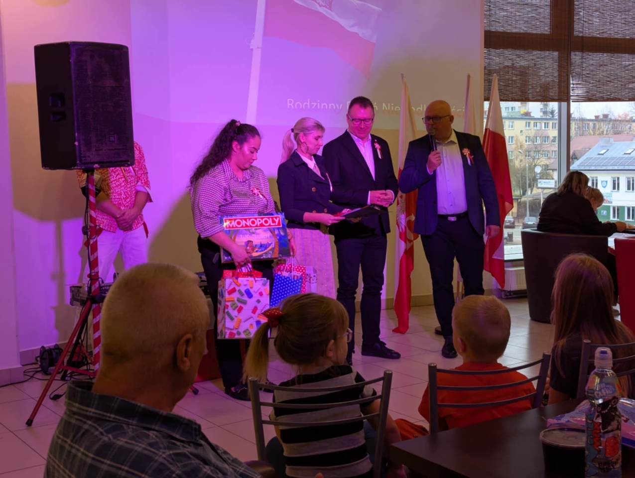 Rodzinny Dzień Niepodległości w Morskiej Krainie [9.11.2025] - zdjęcie #115 - eOstroleka.pl