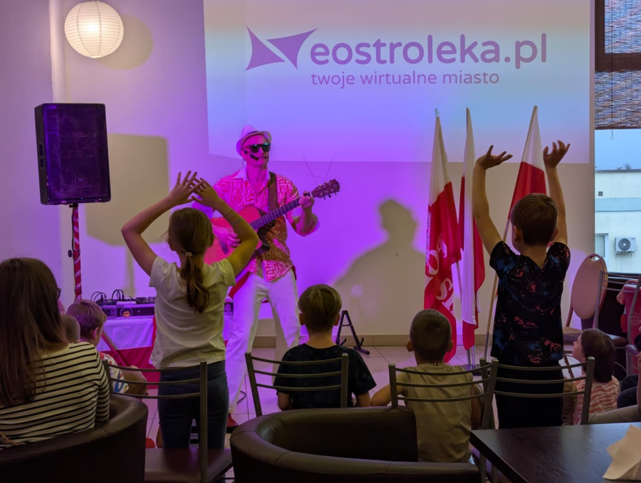 Rodzinny Dzień Niepodległości w Morskiej Krainie [9.11.2025] - zdjęcie #112 - eOstroleka.pl