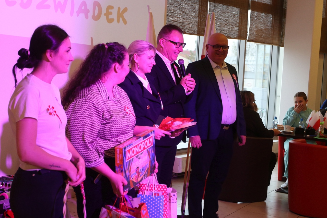 Rodzinny Dzień Niepodległości w Morskiej Krainie [9.11.2025] - zdjęcie #83 - eOstroleka.pl