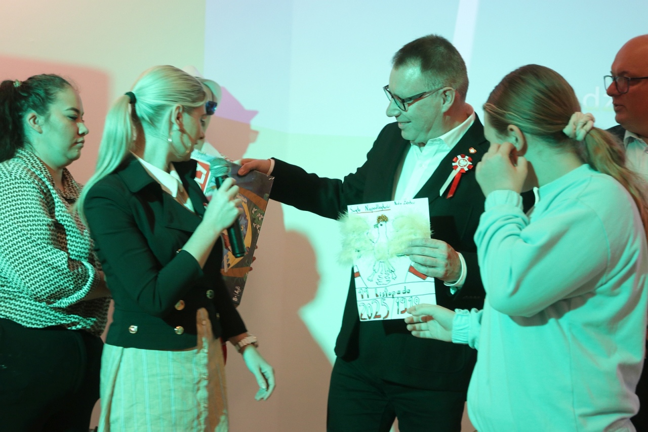 Rodzinny Dzień Niepodległości w Morskiej Krainie [9.11.2025] - zdjęcie #57 - eOstroleka.pl