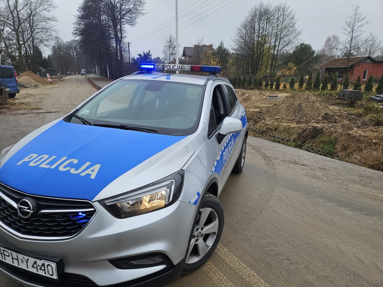 Niewybuch na Słonecznej w Ostrołęce [10.11.2025] - zdjęcie #4 - eOstroleka.pl