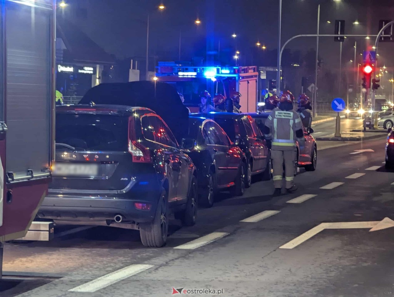 Kolizja 4 aut przy Steyera [10.11.2025] - zdjęcie #25 - eOstroleka.pl