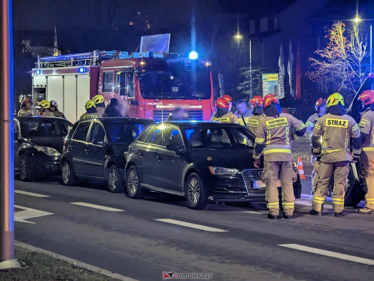 Kolizja 4 aut przy Steyera [10.11.2025] - zdjęcie #14 - eOstroleka.pl