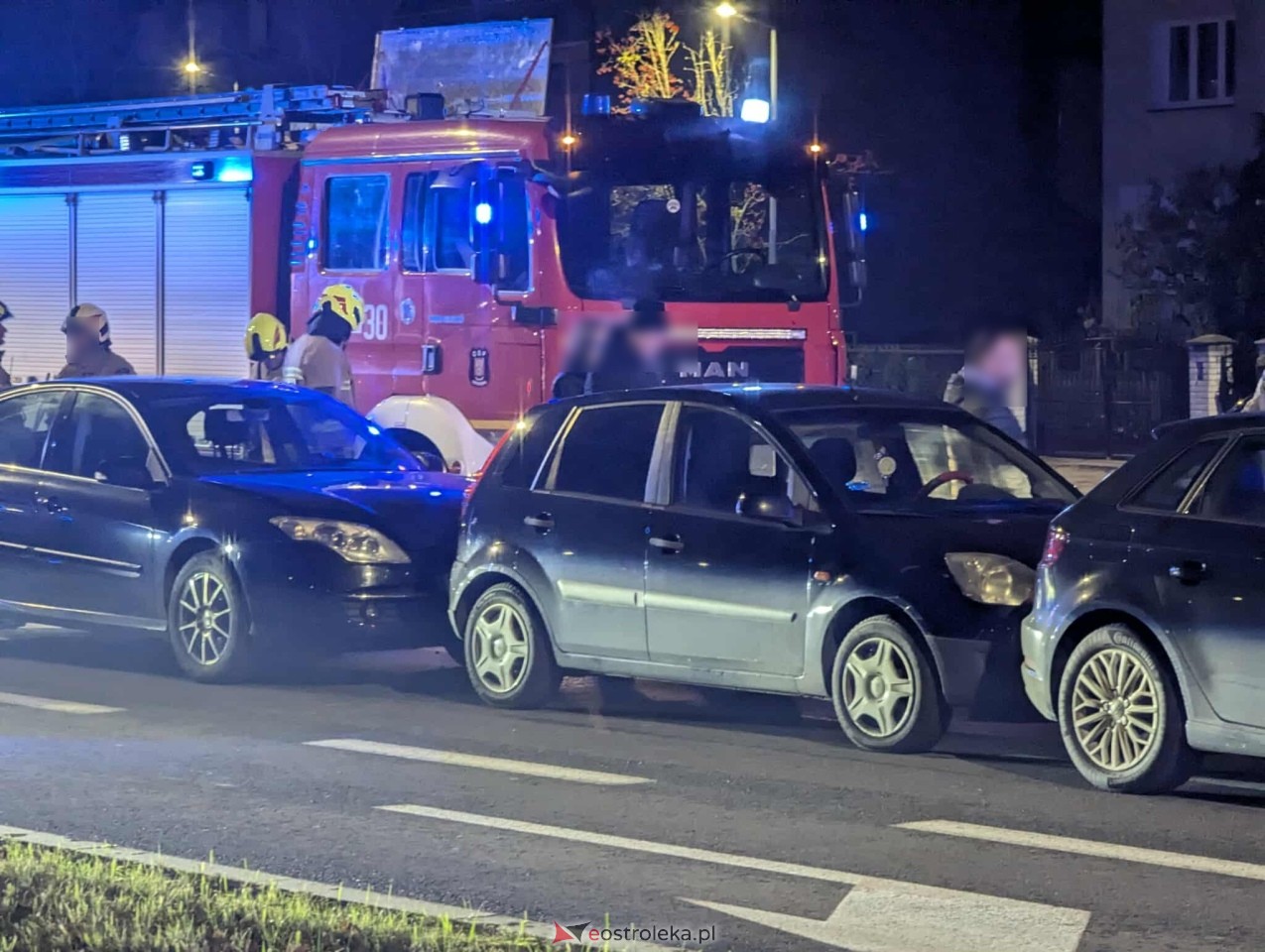 Kolizja 4 aut przy Steyera [10.11.2025] - zdjęcie #10 - eOstroleka.pl