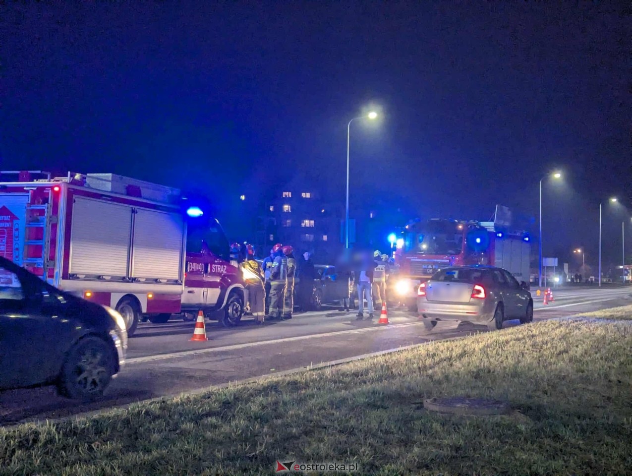 Kolizja 4 aut przy Steyera [10.11.2025] - zdjęcie #8 - eOstroleka.pl