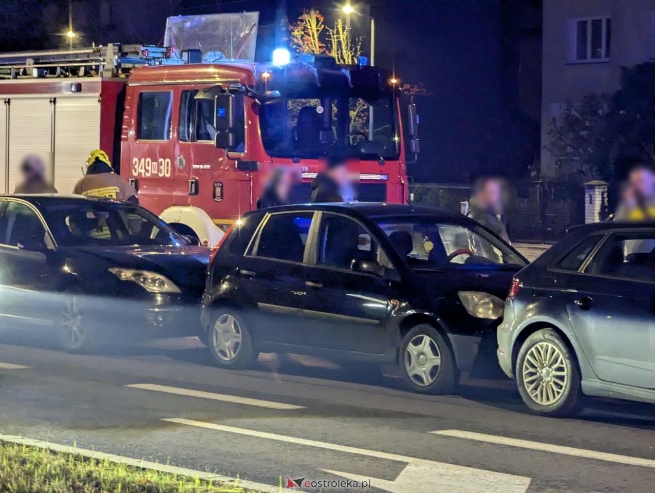 Kolizja 4 aut przy Steyera [10.11.2025] - zdjęcie #6 - eOstroleka.pl
