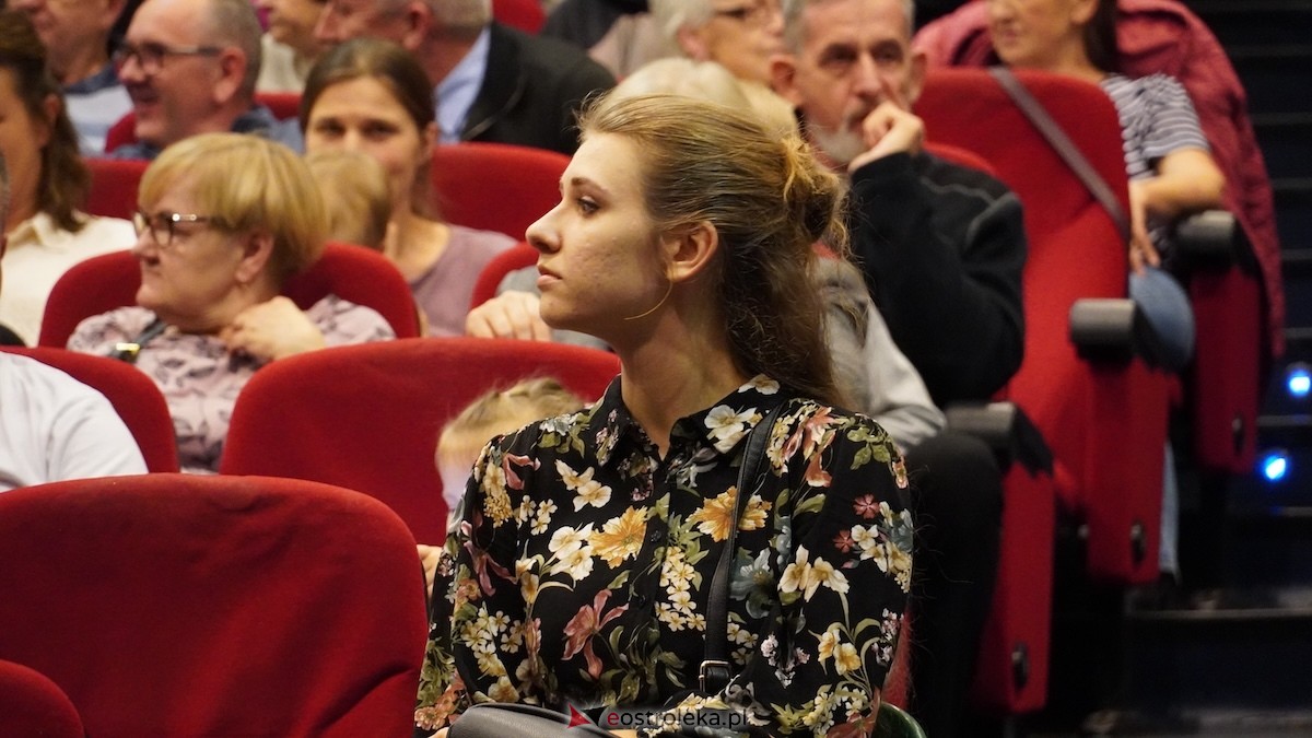 Niezwykłe spotkanie kultur w rytmie przyjaźni: Ostrołęka i Hiszpania w OCK! [10.11.2025] - zdjęcie #121 - eOstroleka.pl