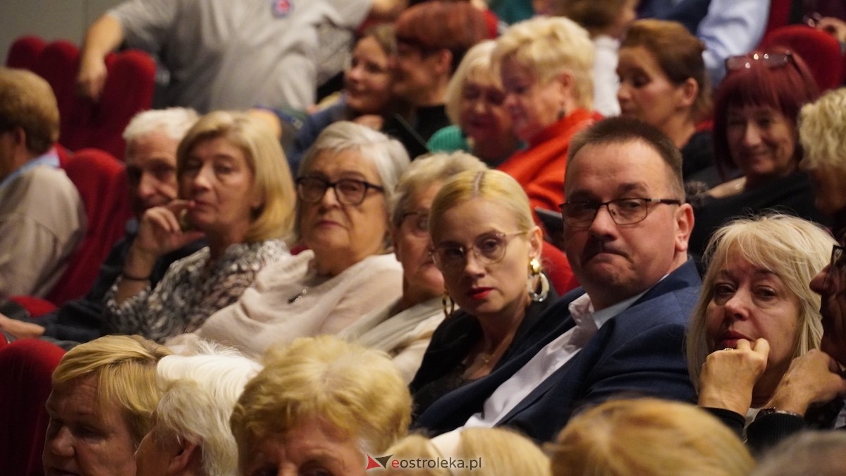 Niezwykłe spotkanie kultur w rytmie przyjaźni: Ostrołęka i Hiszpania w OCK! [10.11.2025] - zdjęcie #119 - eOstroleka.pl