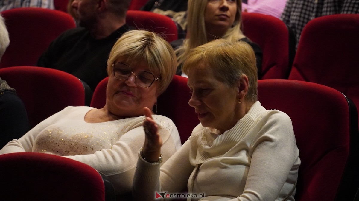 Niezwykłe spotkanie kultur w rytmie przyjaźni: Ostrołęka i Hiszpania w OCK! [10.11.2025] - zdjęcie #113 - eOstroleka.pl