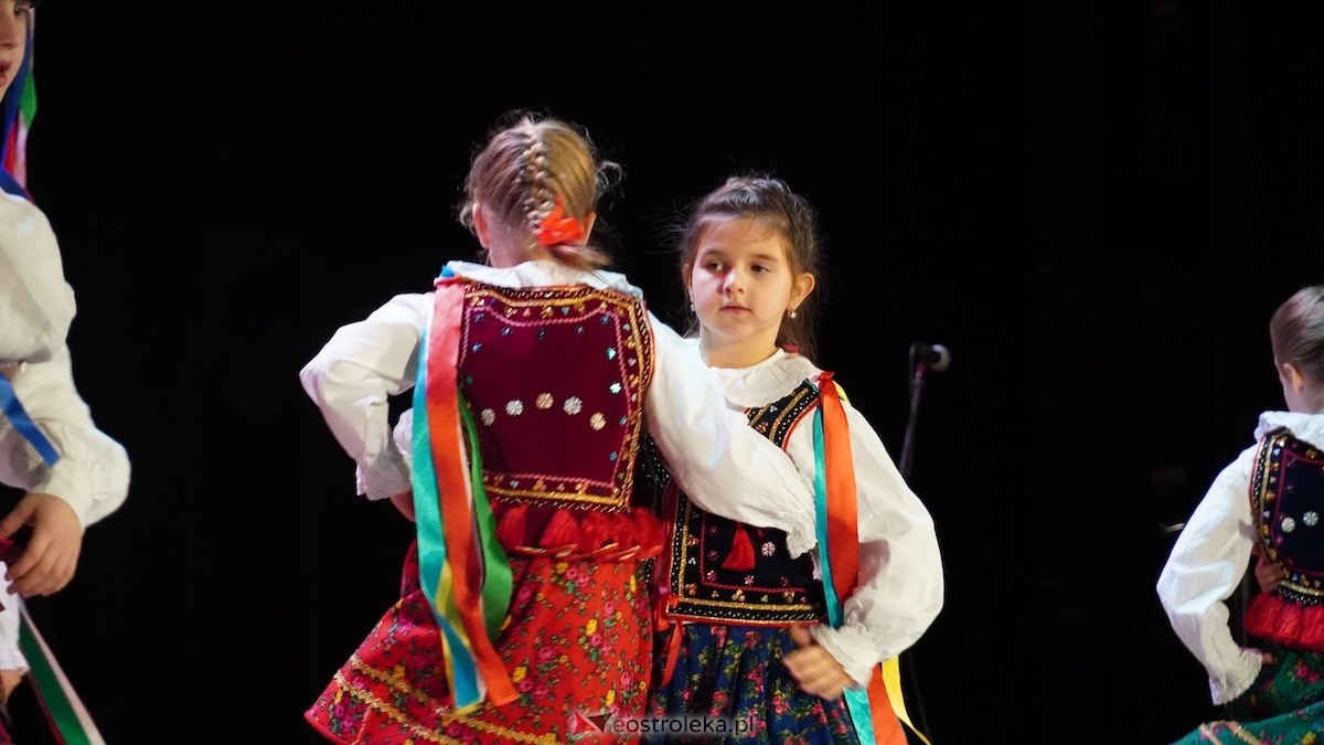 Niezwykłe spotkanie kultur w rytmie przyjaźni: Ostrołęka i Hiszpania w OCK! [10.11.2025] - zdjęcie #74 - eOstroleka.pl