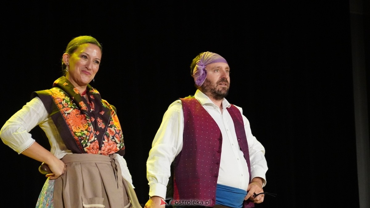 Niezwykłe spotkanie kultur w rytmie przyjaźni: Ostrołęka i Hiszpania w OCK! [10.11.2025] - zdjęcie #29 - eOstroleka.pl