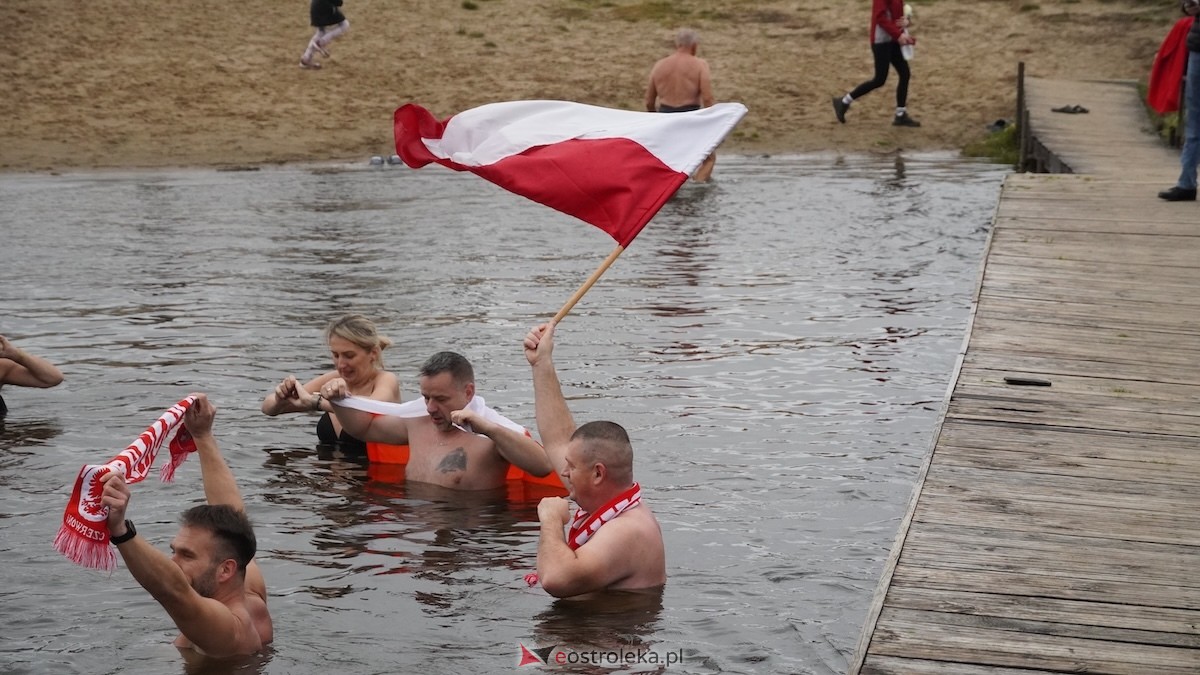 Morsowanie z flagą [11.11.2025] - zdjęcie #45 - eOstroleka.pl