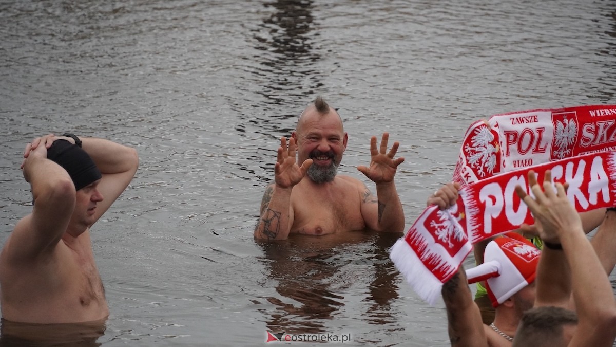 Morsowanie z flagą [11.11.2025] - zdjęcie #40 - eOstroleka.pl