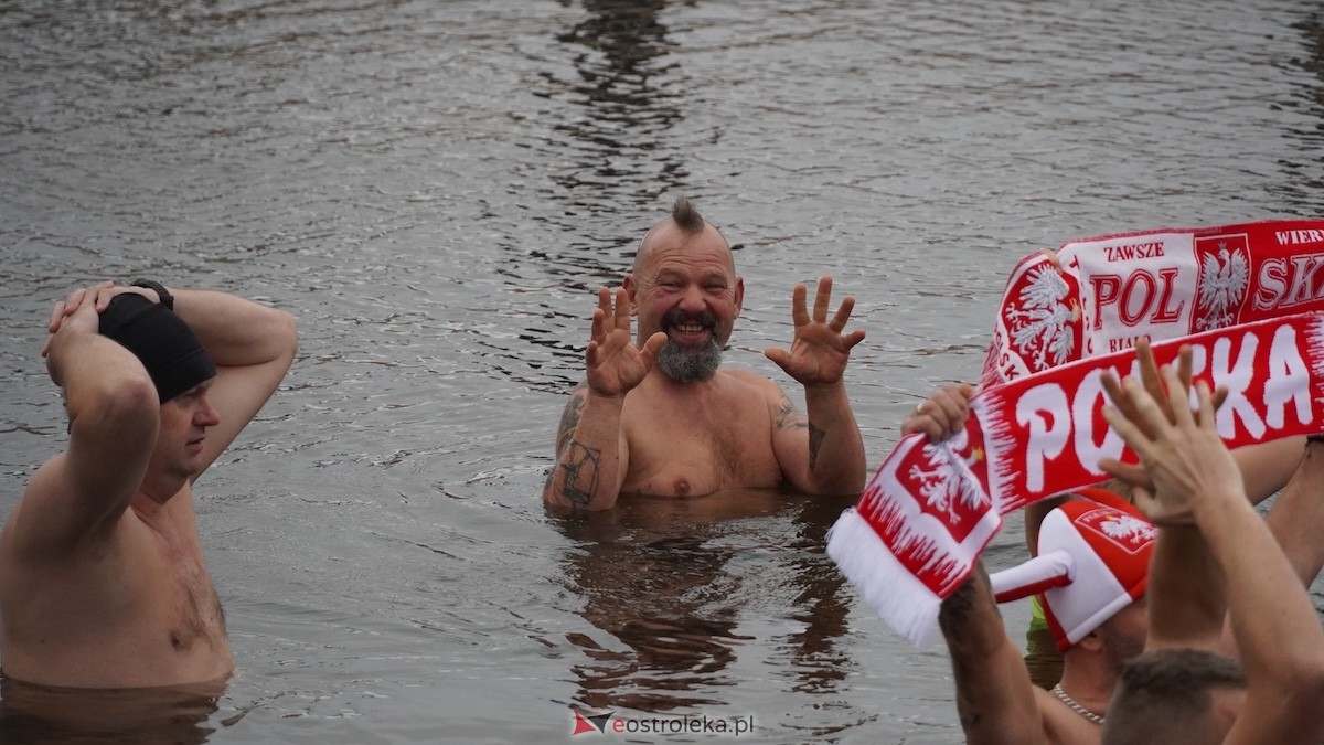 Morsowanie z flagą [11.11.2025] - zdjęcie #39 - eOstroleka.pl