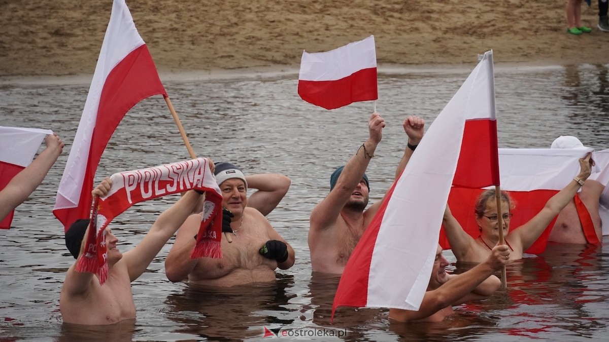 Morsowanie z flagą [11.11.2025] - zdjęcie #34 - eOstroleka.pl