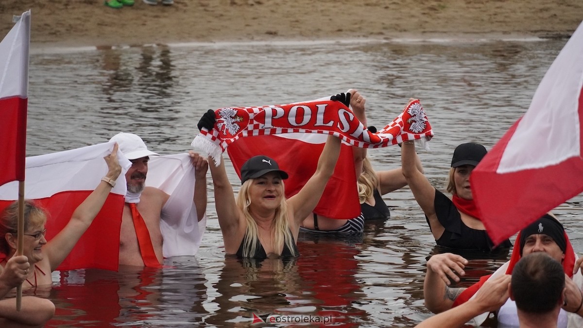 Morsowanie z flagą [11.11.2025] - zdjęcie #30 - eOstroleka.pl