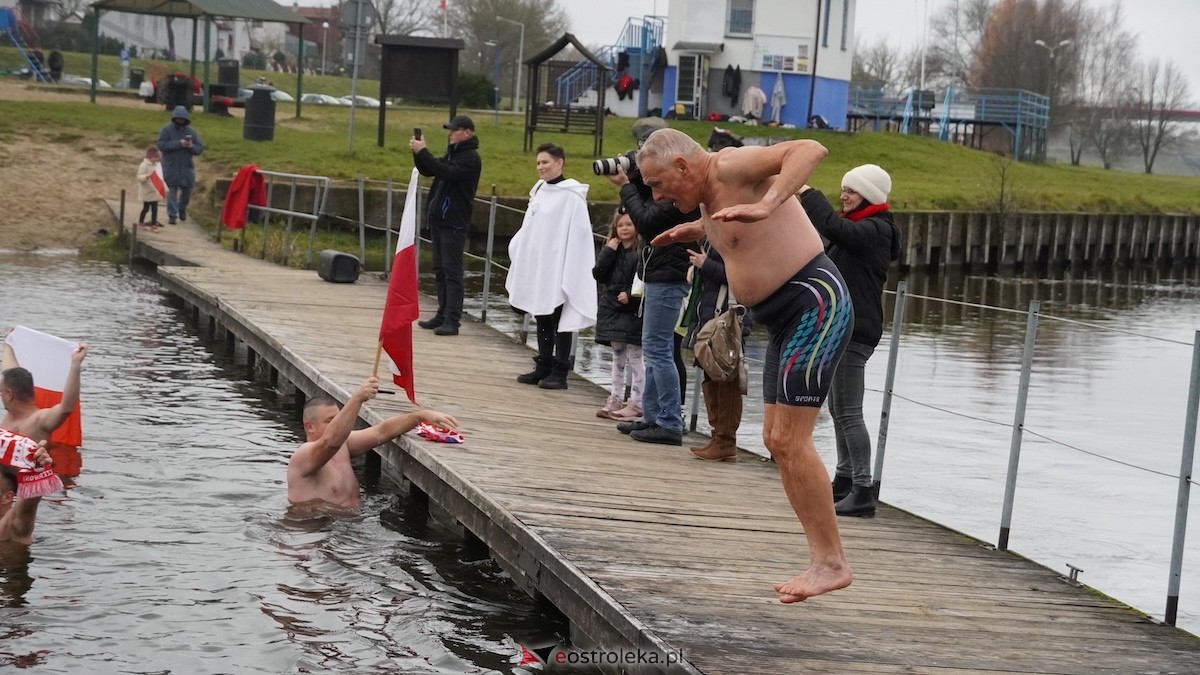 Morsowanie z flagą [11.11.2025] - zdjęcie #26 - eOstroleka.pl