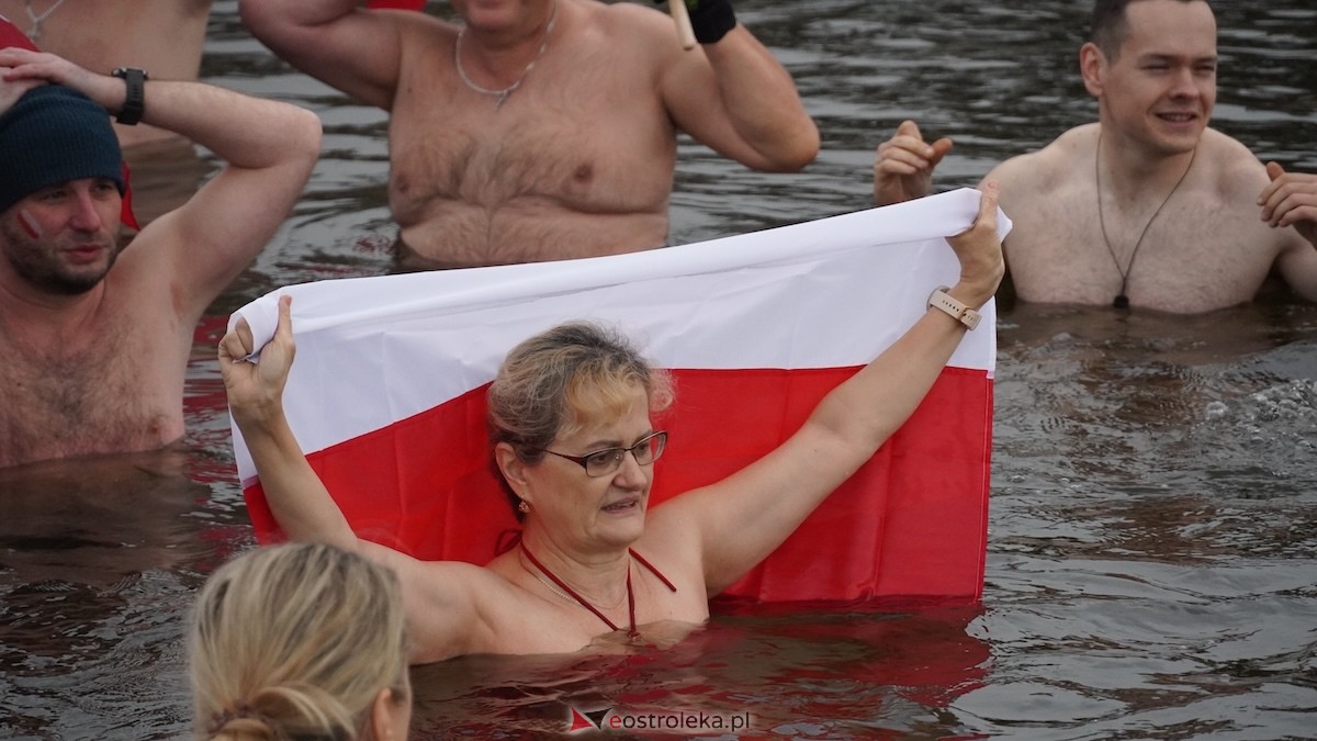 Morsowanie z flagą [11.11.2025] - zdjęcie #2 - eOstroleka.pl