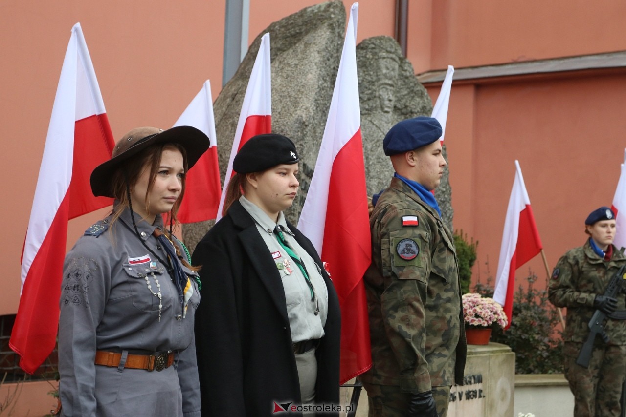 Święto Niepodległości 2025 w Ostrołęce - składanie kwiatów [11.11.2025] - zdjęcie #152 - eOstroleka.pl