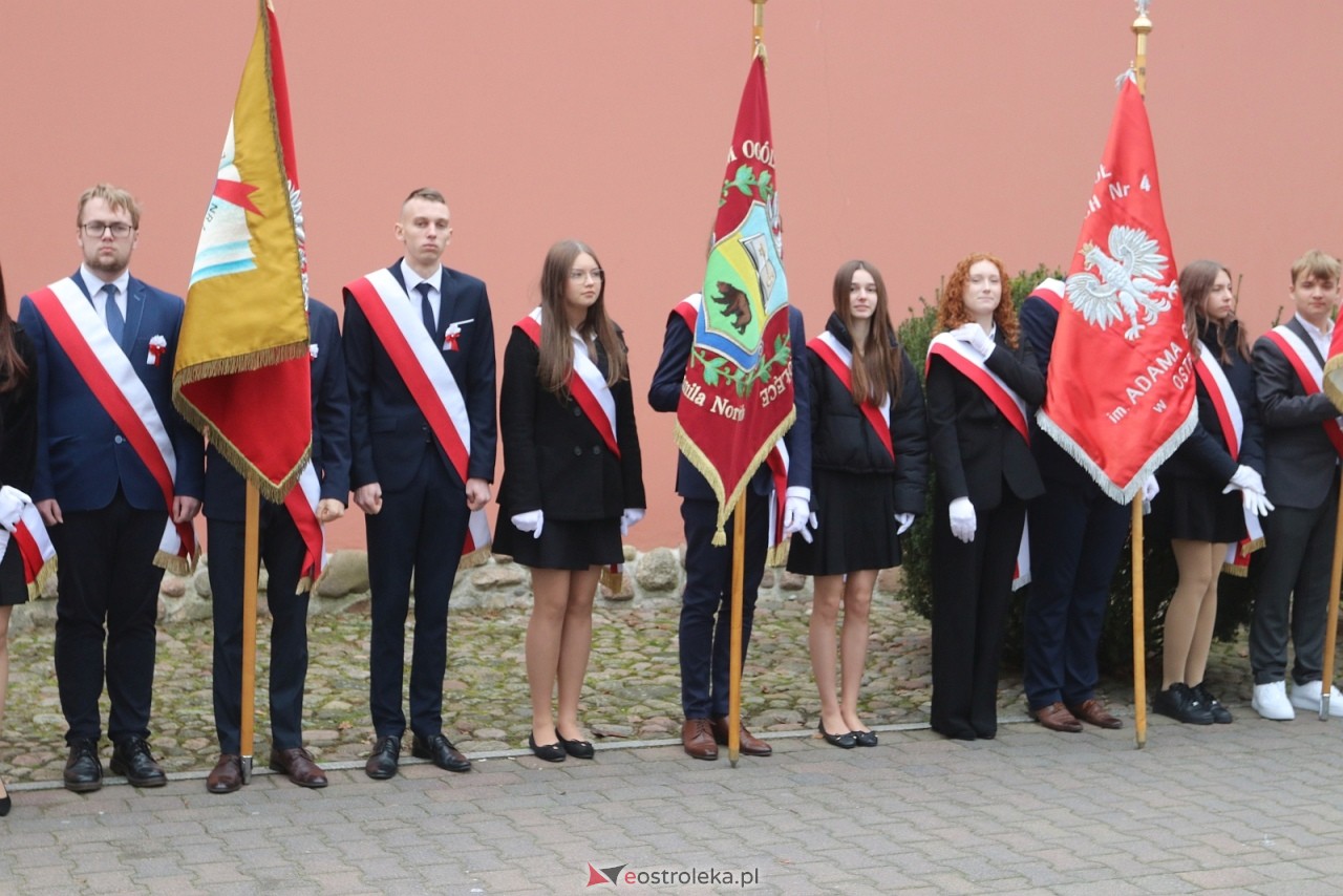 Święto Niepodległości 2025 w Ostrołęce - składanie kwiatów [11.11.2025] - zdjęcie #136 - eOstroleka.pl