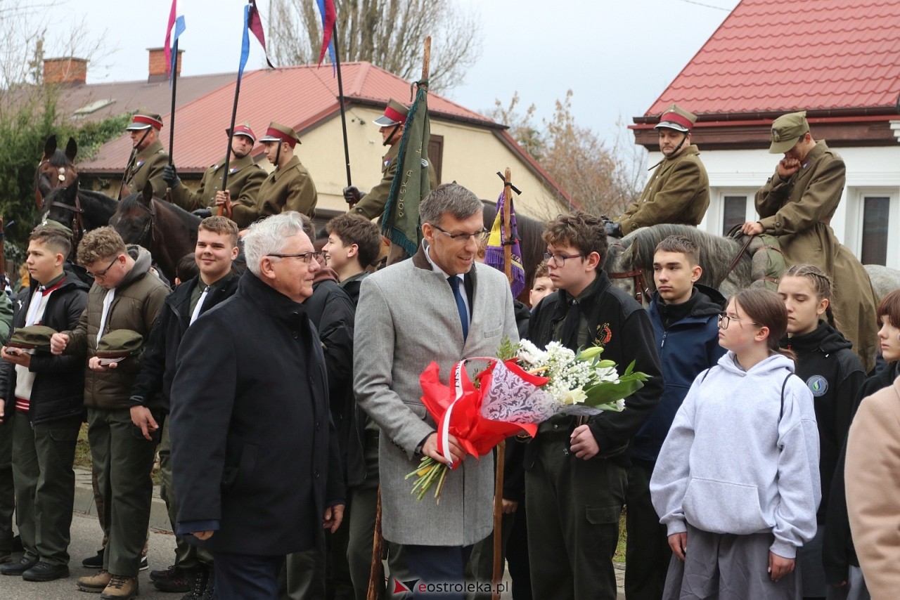 Święto Niepodległości 2025 w Ostrołęce - składanie kwiatów [11.11.2025] - zdjęcie #130 - eOstroleka.pl