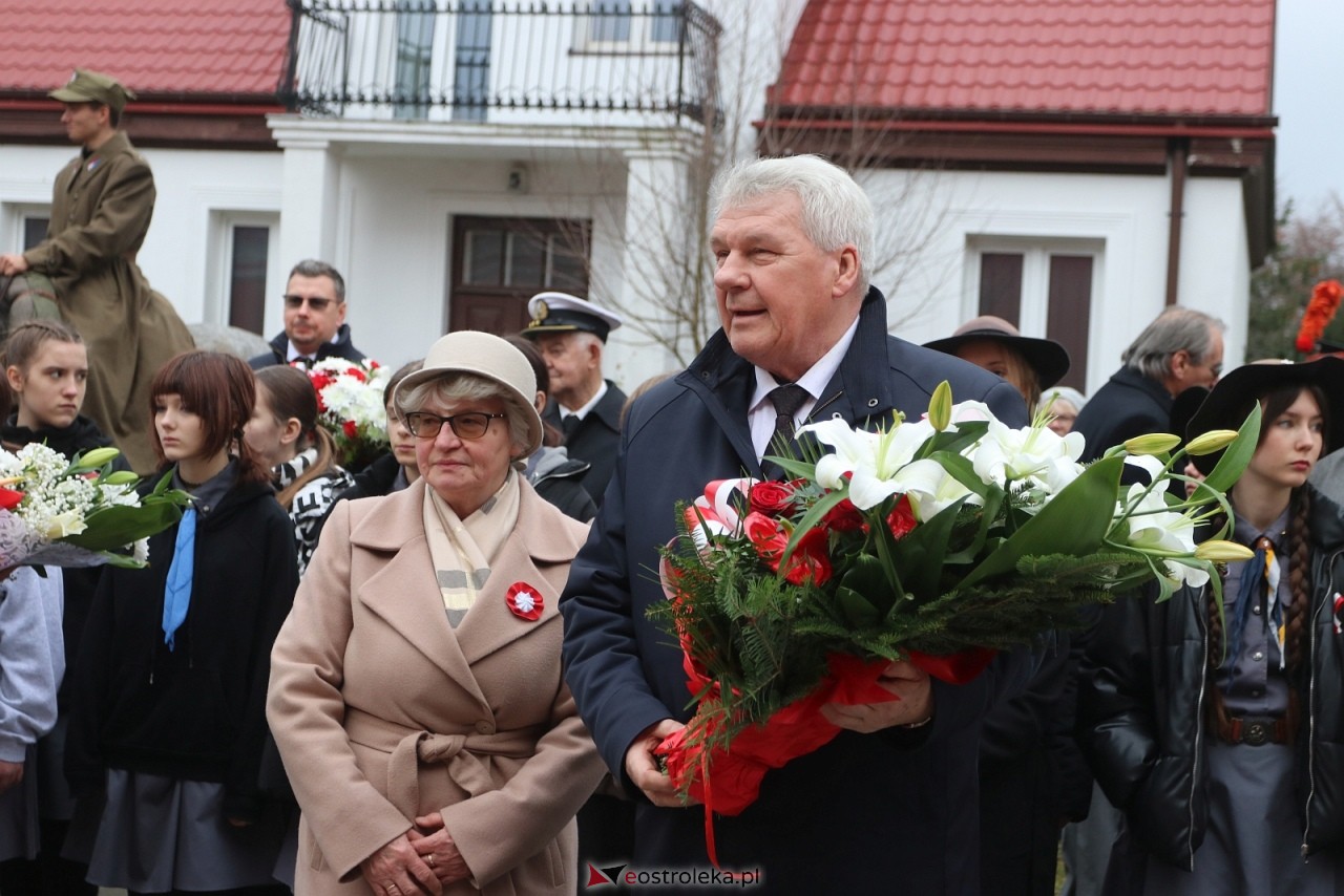 Święto Niepodległości 2025 w Ostrołęce - składanie kwiatów [11.11.2025] - zdjęcie #129 - eOstroleka.pl