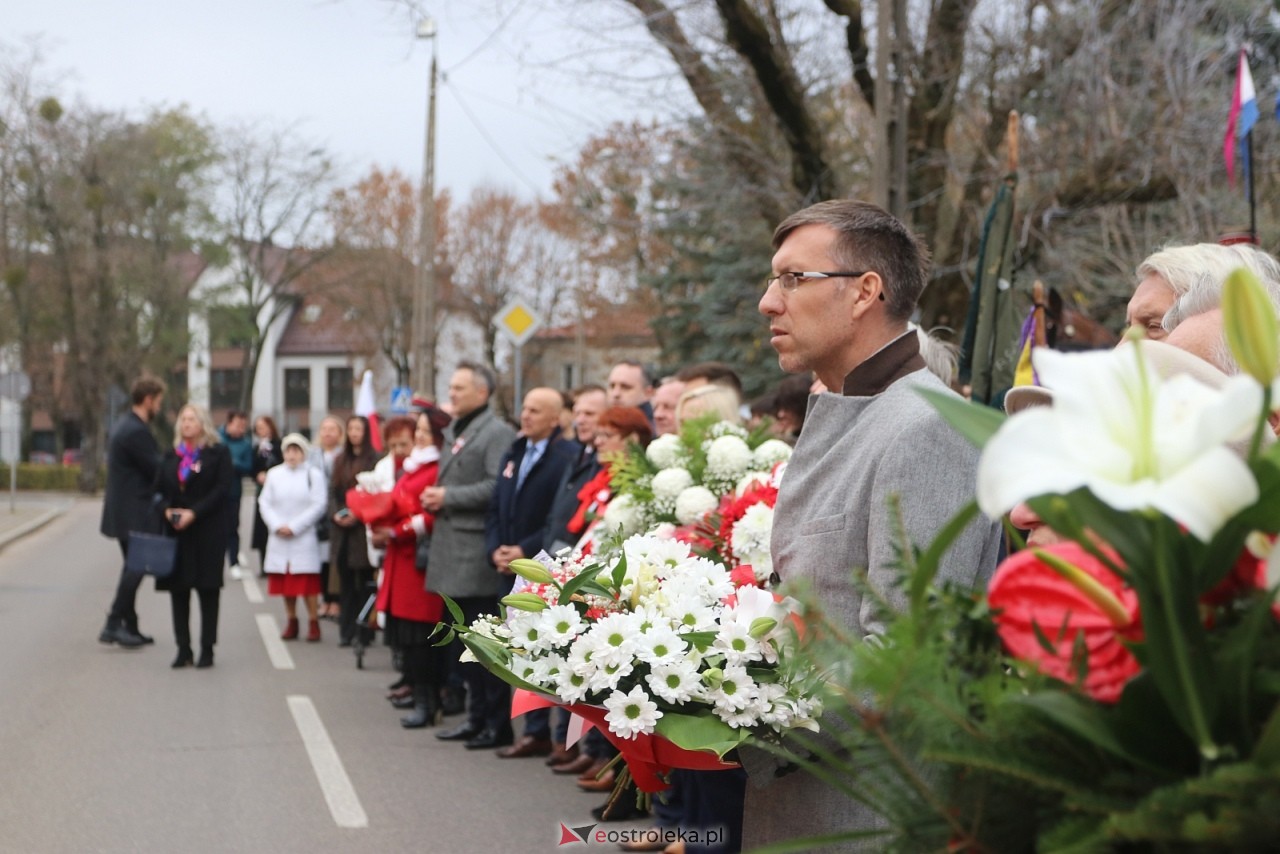 Święto Niepodległości 2025 w Ostrołęce - składanie kwiatów [11.11.2025] - zdjęcie #124 - eOstroleka.pl