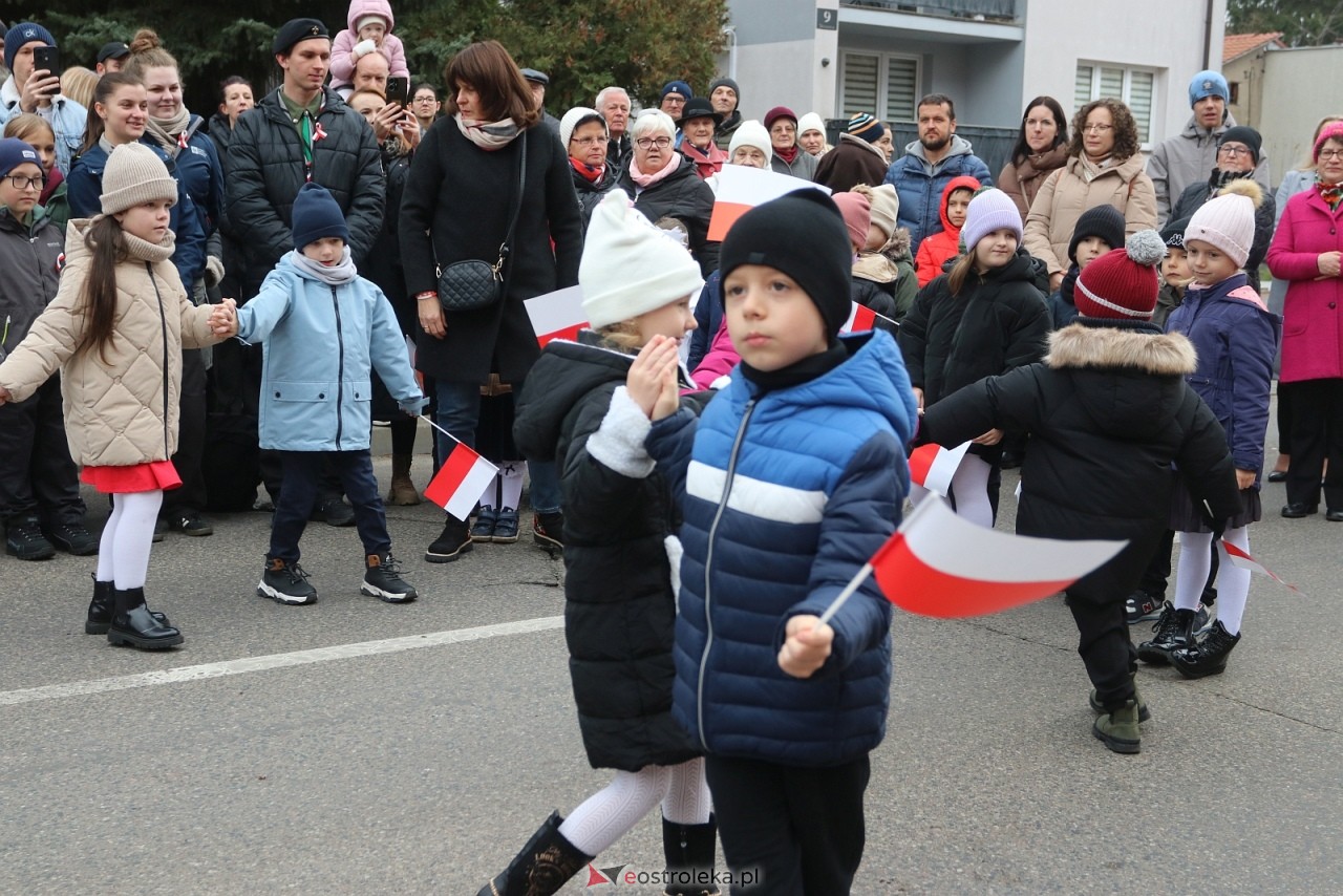 Święto Niepodległości 2025 w Ostrołęce - składanie kwiatów [11.11.2025] - zdjęcie #117 - eOstroleka.pl