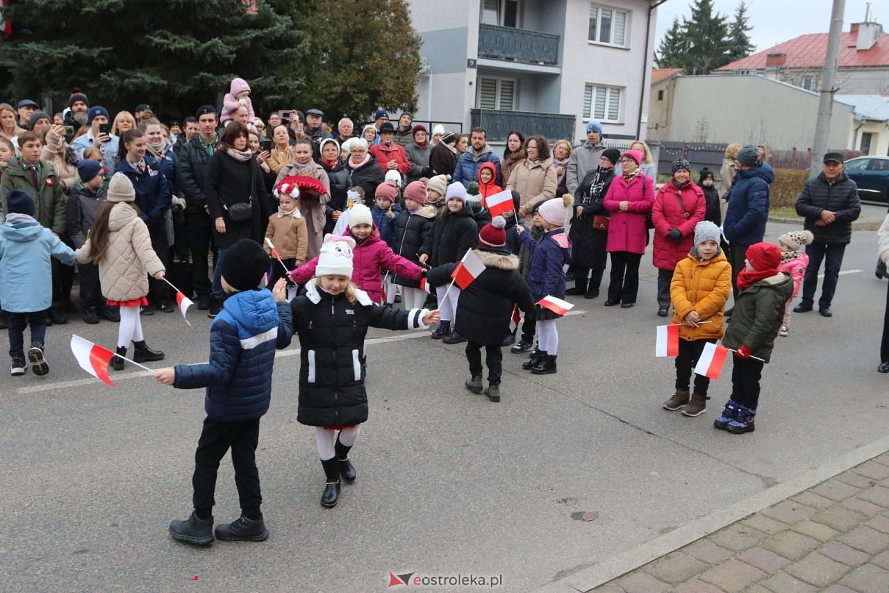 Święto Niepodległości 2025 w Ostrołęce - składanie kwiatów [11.11.2025] - zdjęcie #115 - eOstroleka.pl